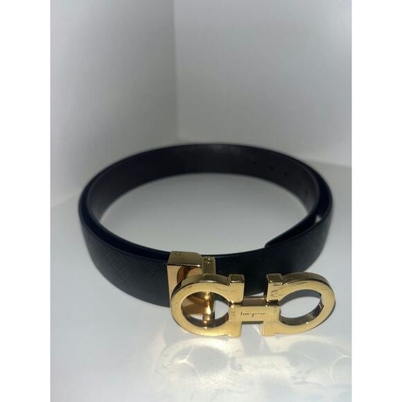 Salvatore Ferragamo Men's Gold Gancini Buckle Black Leather Belt - Picture 1 of 3
